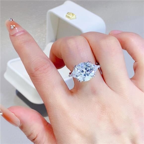 Jewelry - 5 Carat Moissanite 925 Sterling Silver Ring